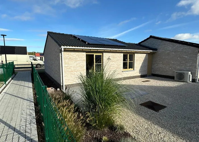 Stylish Fisherman\'S Cottage In A Quiet Location